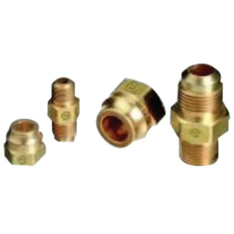 Brass SAE Flare Tubing Connections, Adapter, 500 PSIG, CGA-440 to 3/4 in NPT(M)