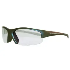 Smith & Wesson Equalizer Safety Glasses feature a sporty, cutting-edge design that goes from work to recreation. (1 Week Lead Time)