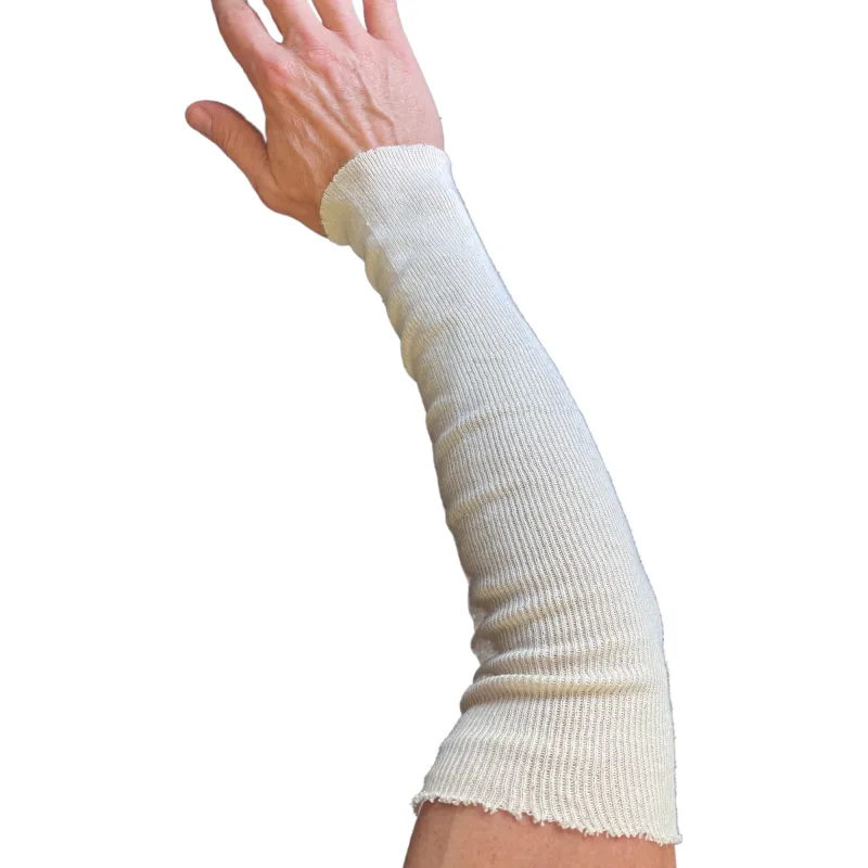 100% cotton sleeve, single-ply, 20", 3" wide, no overedge. Color: Natural. Case Quantity: 875 (1 Week Lead Time)
